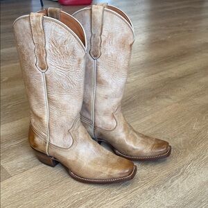 Cleo & Wolf Tan Leather Cowboy Boots
